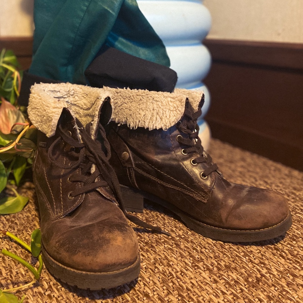 Hush puppies brown boots